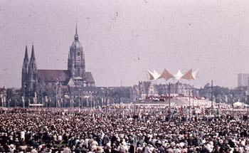 mega mass munich 1960