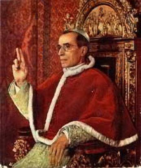 Pío XII llevar solideo y mozella