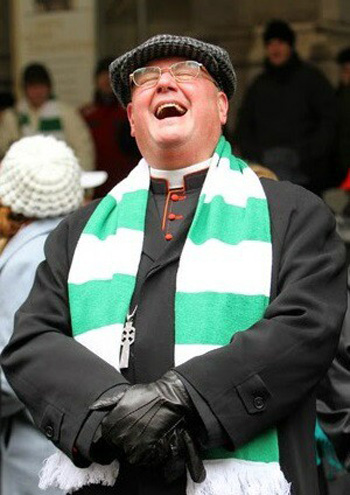 Cardinal Dolan accepts gays at St. Patrick's Parade