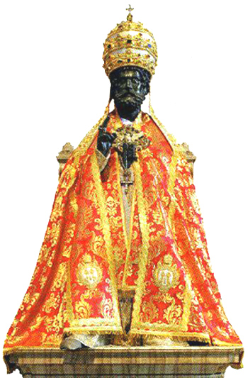 San Pedro en vestiduras pontificales