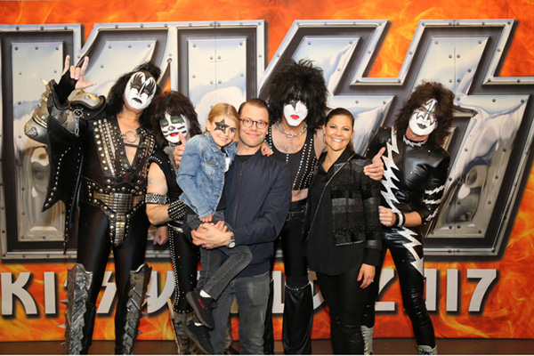 Swedish royalty posing with band members of KISS