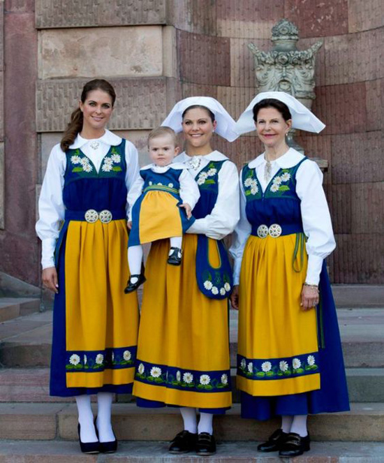 sweeish princesses queen in national dress