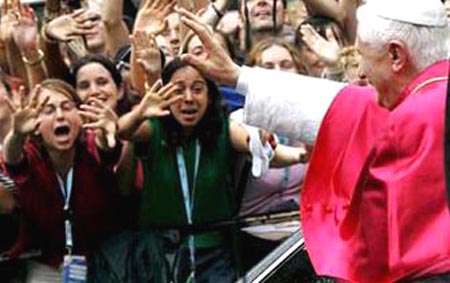 Adoring fans and Benedict XVI