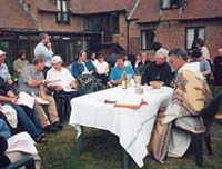 "La nouvelle liturgie et la vérité révélée." par Monseigneur Domenico Celada (Lo Specchio, 1er juin 1969 ! !!)  A051_JesuitMassWales