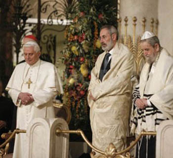 Benedict at the Rome Synagogue