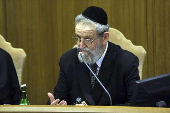 A rabbi lectures the Synod of bishops