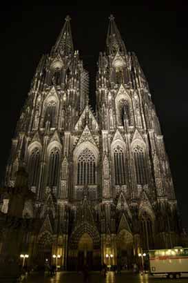 gothic cathedral cologne church vertical night buildings architecture modern flickr circular lines europe building religion man clean government germany hottopics