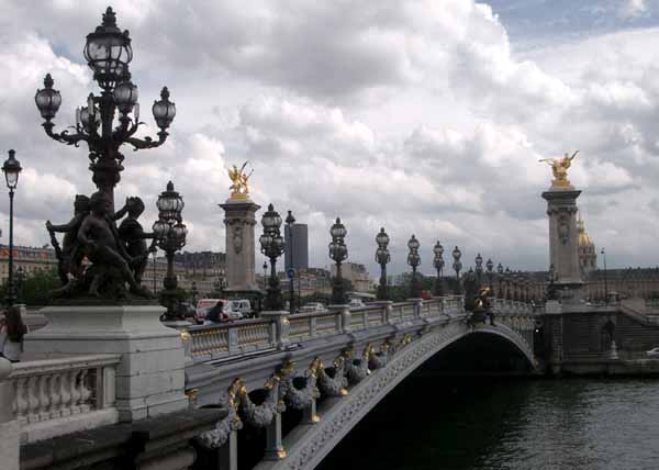 The Elegance of the Alexander III Bridge - Plinio Correa de Oliveira