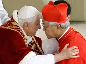 Cardinal Zen meets with Benedict XVI