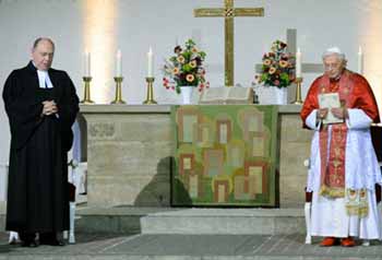 Benedict XVI in a protestant service at the Erfurt monastery