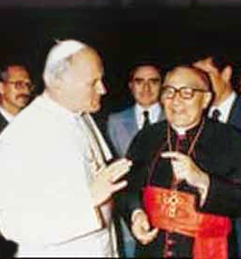 Photograph of John Paul II and fr antonelli of the papal commission