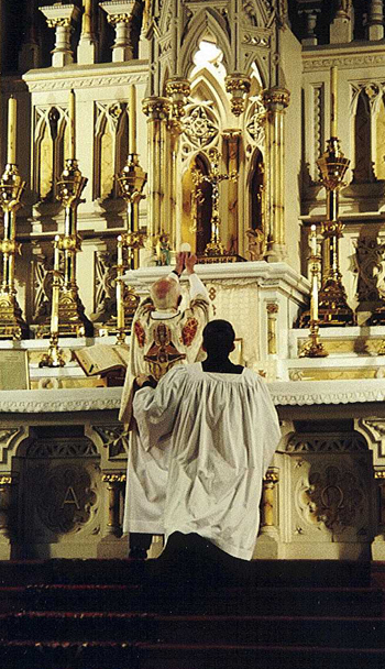 The Elevation of the host in the traditional mass