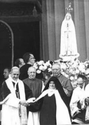 Sister Lucy with Paul VI