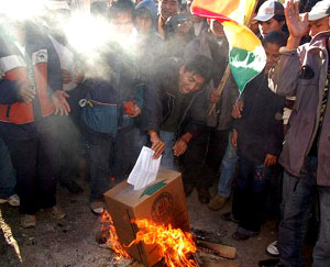 MAS agitators burn ballots