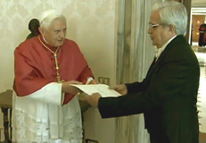 Benedict XVI receives Eduardo Delgado