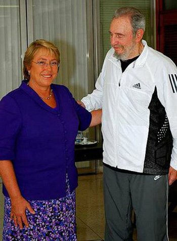 Michelle Bachelet supporting Fidel Castro