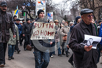 Ukraine protests Putin
