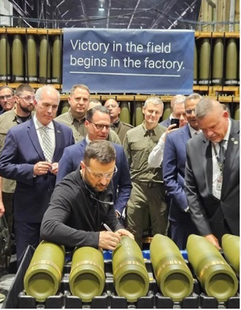 Zelenski signing missiles