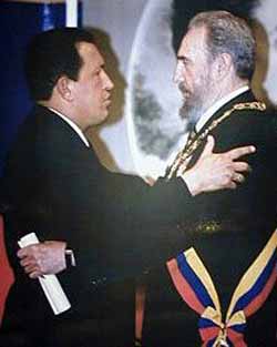 Chavez embraces Fidel Castro