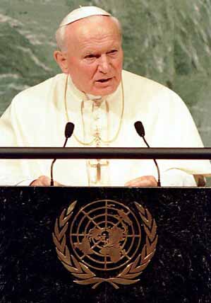 John Paul II talking at the UN