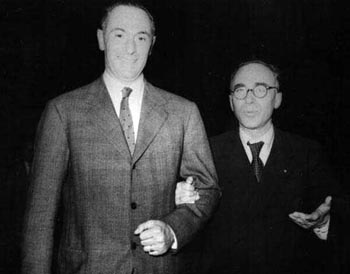 Enrico Mattei arm in arm with Giorgio La Pira