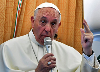 Pope on plane armenia
