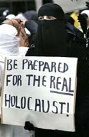 A Muslim threatening another holocaust