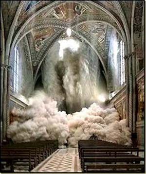 Basilica of Assisi collapsing during an earthquake