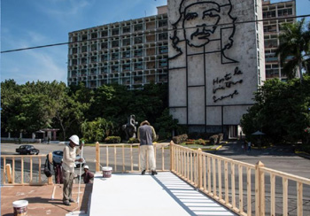 Preparations for Francis Mass in Cuba