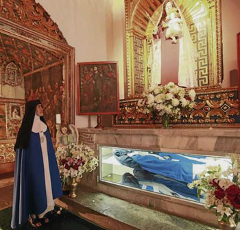incorrupt bodies Conceptionist convent Mother Mariana