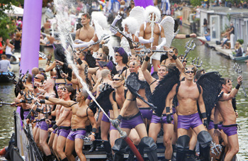 amsterdam gay pride parade