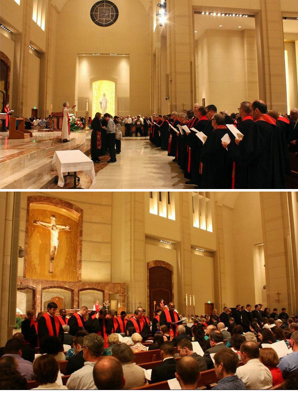 Methodists at Houston Catholic Cathedral 02