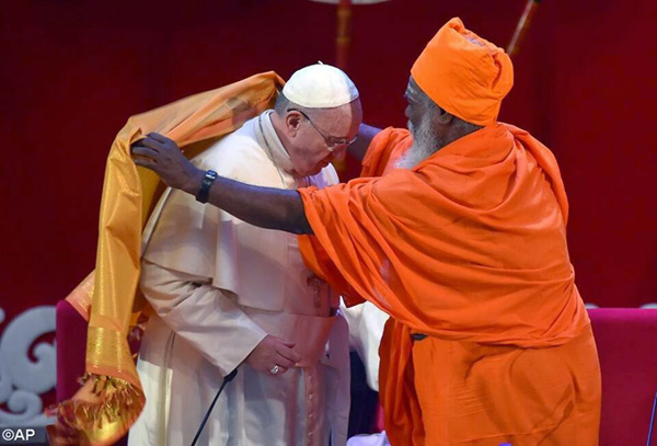 Pope wearing safron shawl 01