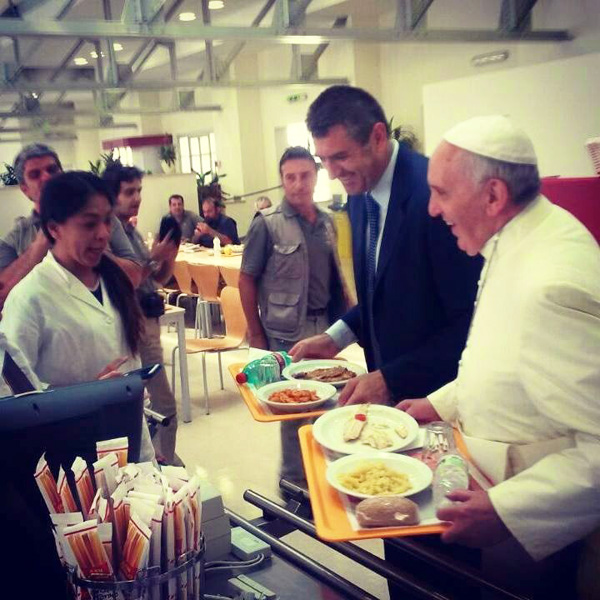 Cafeteria Pope 1