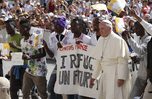 Francis demonstrates pro immigrants 1