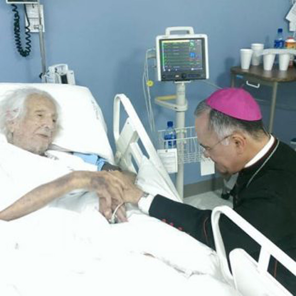 Ernesto Cardenal absolved by Francis - 1