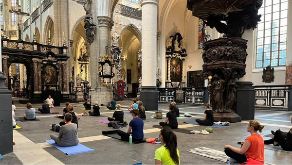 Yoga at a Catholic church in Antwerp