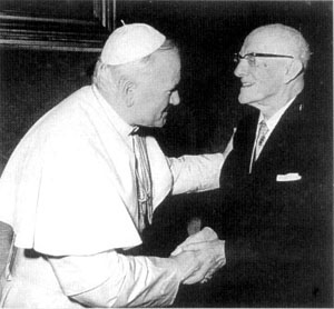 Ratzinger shaking hands with Oscar Cullmann