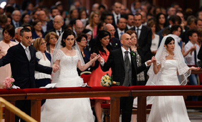 Multiple wedding at the Vatican 1