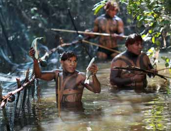 Guayabero indians fishing