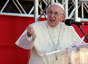 francis speaks to youth