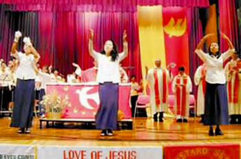 A Los Angeles dancing girl mass