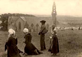 Praying peasants of Bretagne