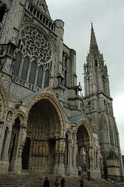 Lateral façade - Chartres